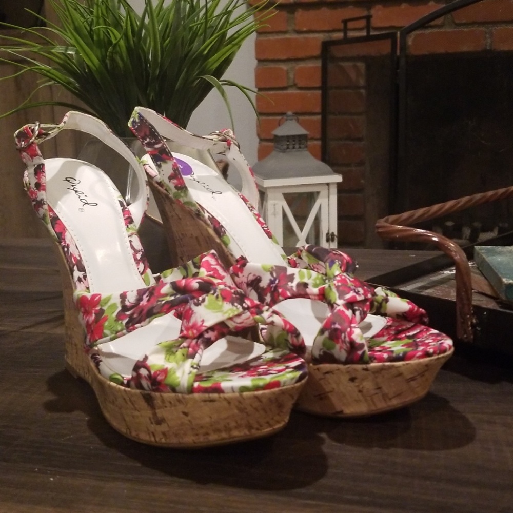 Qupid Cork Wedge Sandals